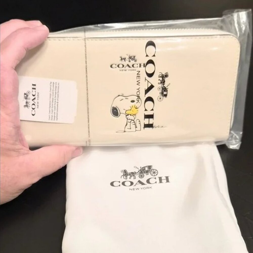 Coach X Peanuts Accordion Zip Leather Wallet F53773 - A Coach Collectible